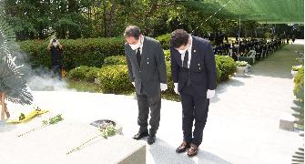 제66회 현충일 참배 2